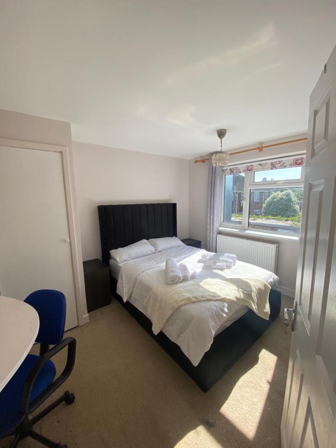19 Shrewsbury Walk Apartment Isleworth Exterior foto